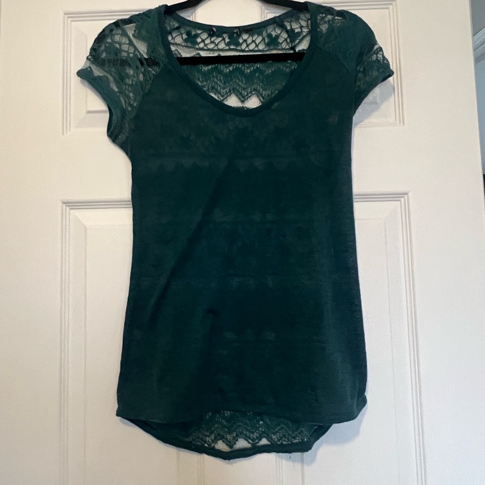 Elegant Lace Sleeve Green Top